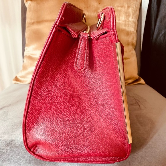 Guess Red Structured Satchel Gold Detail  Hardware - Crossbody Bag - Picture 4 of 6